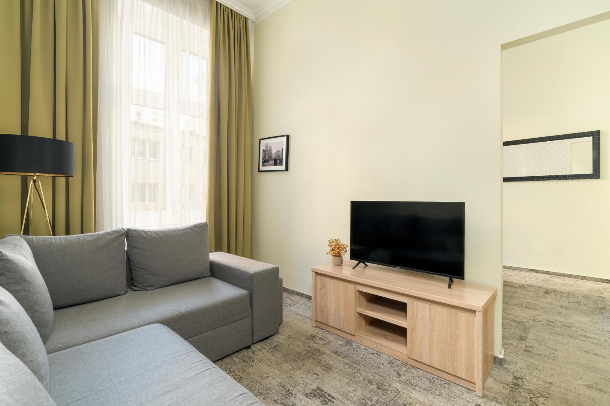 Jasne Studia Very Berry W Centrum Poznania By Noclegi Renters Extérieur photo